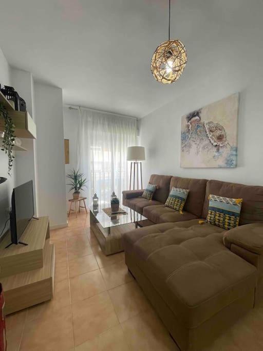 Apartamento Centro De Aguilas. المظهر الخارجي الصورة