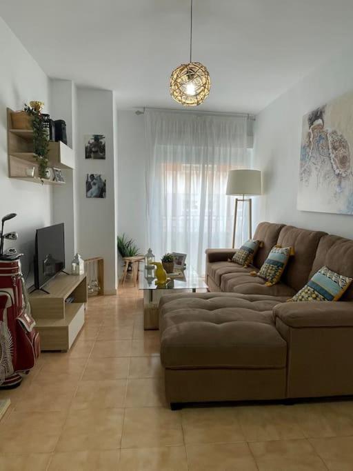 Apartamento Centro De Aguilas. المظهر الخارجي الصورة